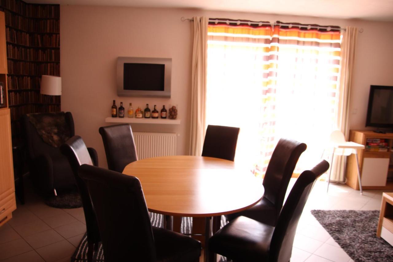 Bakarloko Lipno Apartments リプノ・ナト・ヴルタヴォウ エクステリア 写真