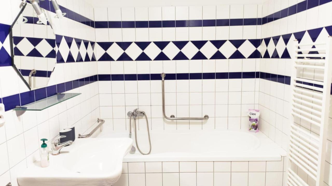 Bakarloko Lipno Apartments リプノ・ナト・ヴルタヴォウ エクステリア 写真